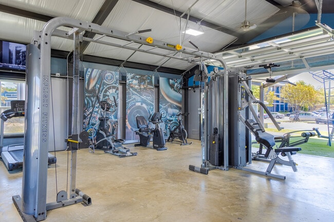 The Social Block & Townhomes in Starkville, MS - Foto de edificio - Building Photo