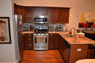 617 Bloomfield St-Unit -2 in Hoboken, NJ - Building Photo - Building Photo