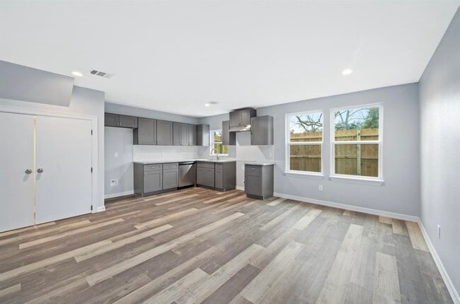 property at 6614 Haight St