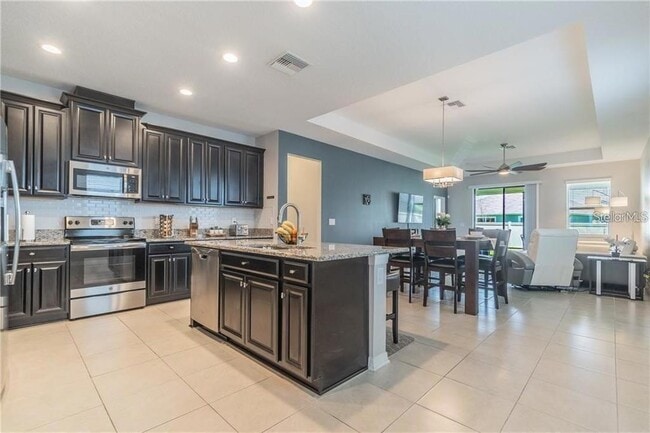 30927 Parrot Reef Ct in Wesley Chapel, FL - Building Photo - Building Photo