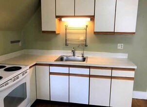 82 Park Ave, Unit 82 apark Avenue, Unit 2 in Worcester, MA - Foto de edificio - Building Photo