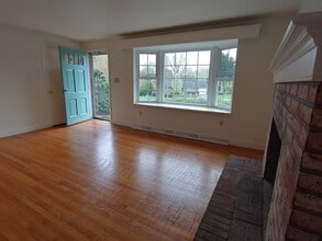 325 Fairview Dr in Lititz, PA - Foto de edificio - Building Photo