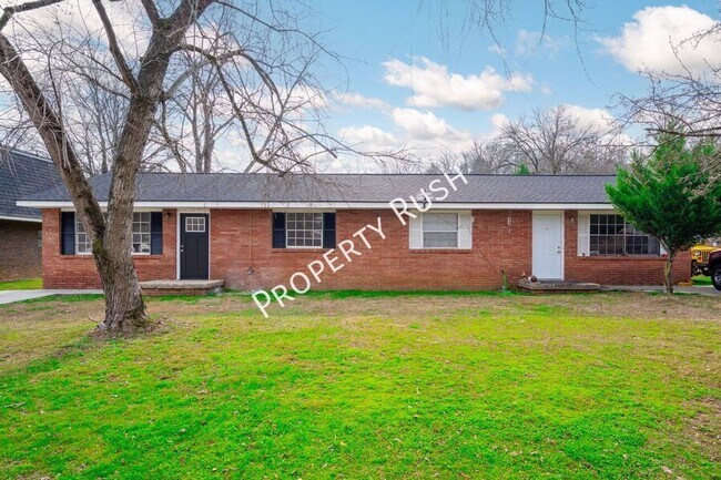 property at 3336 Gundy Dr