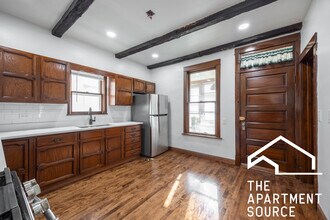 5311 W Berenice Ave, Unit 1 in Chicago, IL - Building Photo - Building Photo