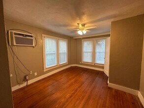 1239 N Adams St in Tallahassee, FL - Building Photo - Building Photo