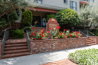 Olive Tree Condo in Pasadena, CA - Foto de edificio - Building Photo