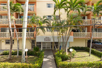 Riviera Towers in Miami, FL - Foto de edificio - Building Photo