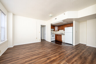 The Meridian Apartments in Indianapolis, IN - Building Photo - Interior Photo