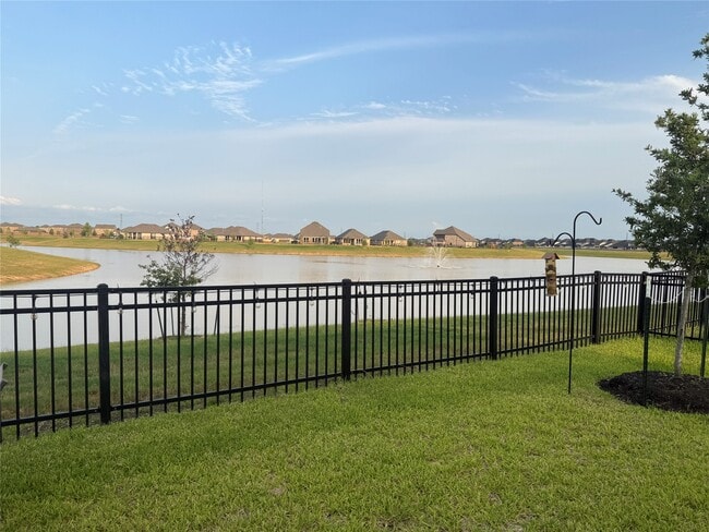 property at 1720 Daylight Lk Dr