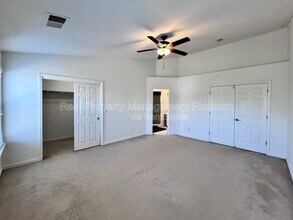 5460 W Ashcroft Ave in Fresno, CA - Building Photo - Building Photo