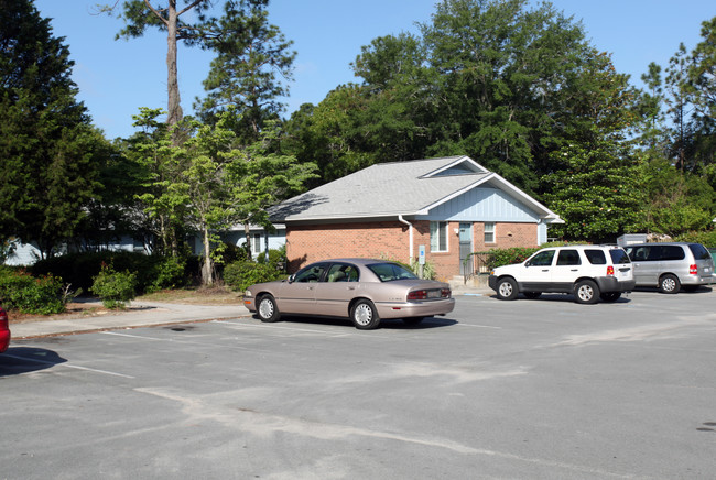 Glover Plaza in Wilmington, NC - Building Photo - Building Photo