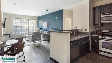 1776 Patriots Ln in Eagleville, PA - Foto de edificio - Building Photo