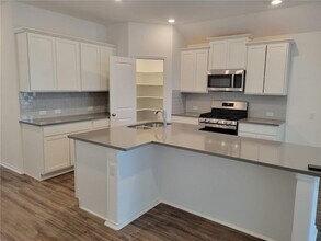 210 Barcelona in Kyle, TX - Building Photo - Building Photo
