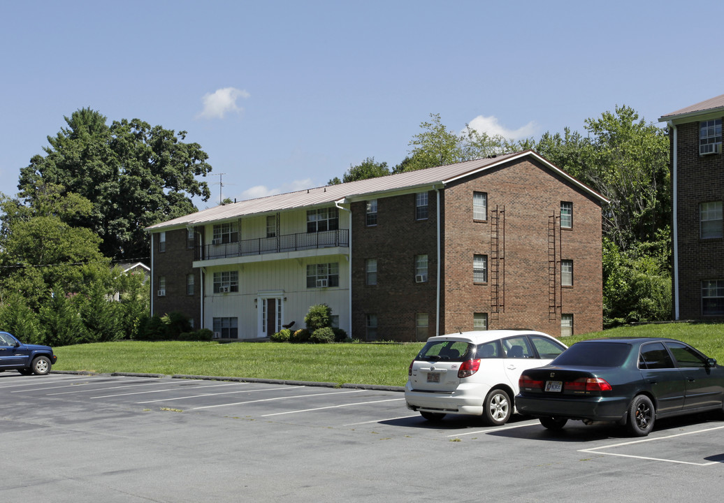 Meadowview Estates in Black Mountain, NC - Building Photo