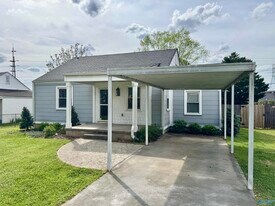 1906 Vanderbilt Cir SW in Huntsville, AL - Building Photo