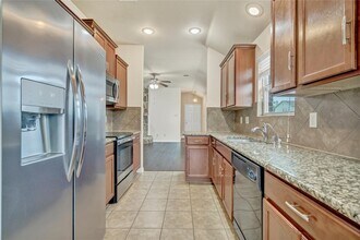 9001 Tumbleweed Dr in Aubrey, TX - Building Photo - Building Photo