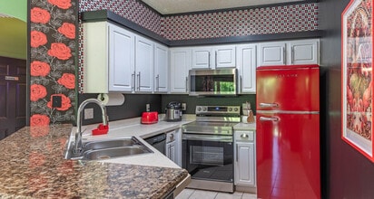 8447 Crystal Cove Loop in Kissimmee, FL - Building Photo - Building Photo