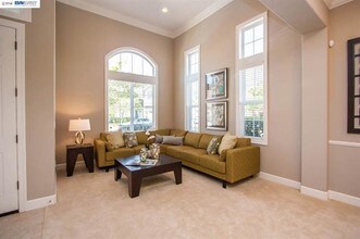 4431 Bangor Ct in Dublin, CA - Foto de edificio - Building Photo