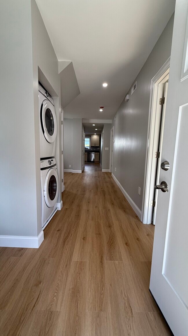 5 Harris Rd, Unit 1 in Medford, MA - Building Photo - Building Photo
