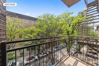 447 W 47th St in New York, NY - Building Photo - Building Photo