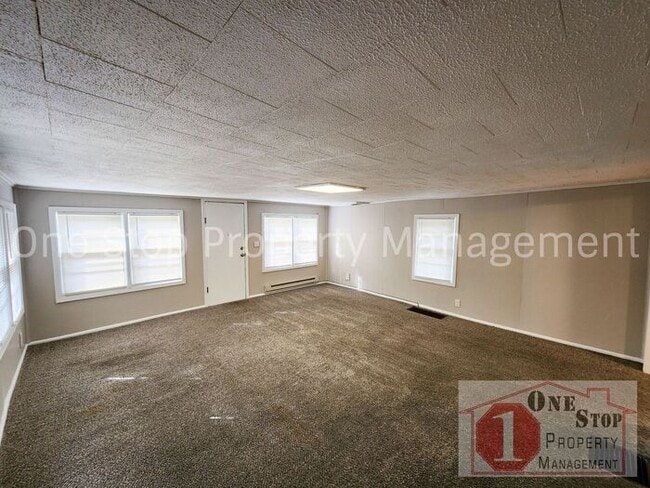 801 S Fairview Ave in Independence, MO - Building Photo - Building Photo