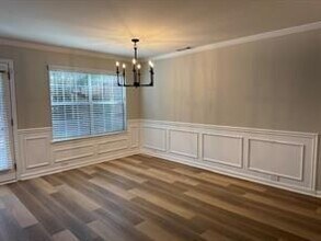 326 Hidden Creek Ln in Canton, GA - Foto de edificio - Building Photo