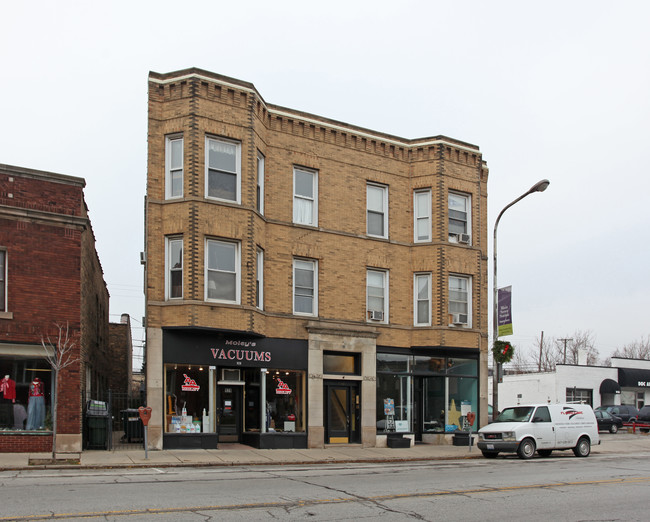 928-932 Chicago Ave in Evanston, IL - Building Photo - Building Photo