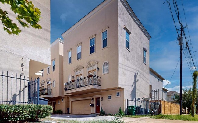 1502 Birdsall St in Houston, TX - Building Photo - Building Photo