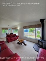 365 SW Pacific View St in Waldport, OR - Building Photo