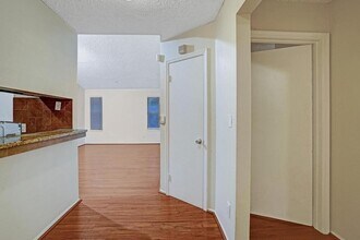 2301 N Congress Ave in Boynton Beach, FL - Building Photo - Building Photo