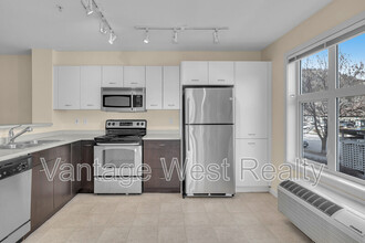 533-533 Yates Rd in Kelowna, BC - Building Photo - Building Photo