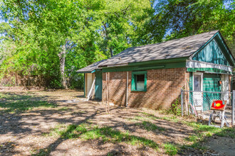 503 E 1st St in Mount Pleasant, TX - Building Photo - Building Photo