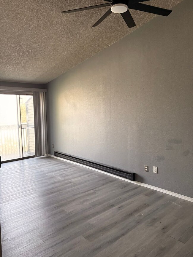 15625 42nd Ave S in Tukwila, WA - Building Photo - Building Photo