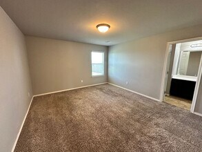 9628 Eli Dr in Moore, OK - Foto de edificio - Building Photo