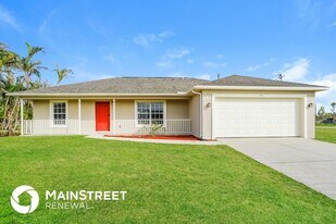 1405 SW 13th Terrace in Cape Coral, FL - Building Photo
