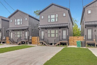 3316 Bacchus St-Unit -A in Houston, TX - Building Photo - Building Photo