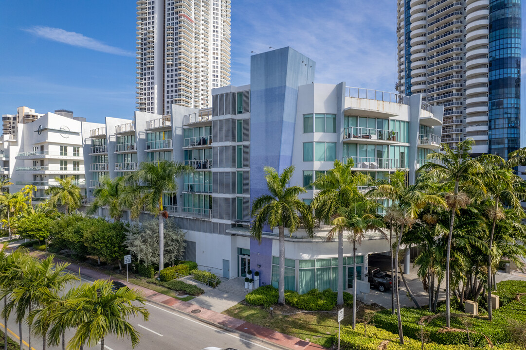 Nobe 63 Condominiums in Miami Beach, FL - Building Photo