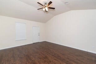 9723 Cira Court in Houston, TX - Building Photo