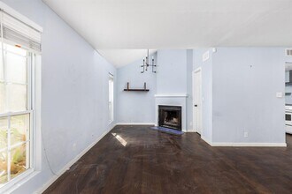 812 Winflo Dr in Austin, TX - Building Photo - Building Photo