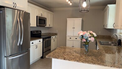 9150 Nolen Dr in Baton Rouge, LA - Building Photo - Building Photo