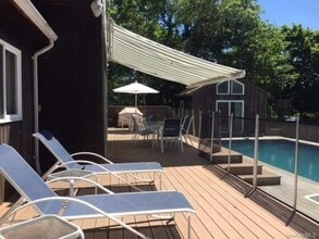 7 Clay Pit Rd in Remsenburg, NY - Building Photo - Building Photo