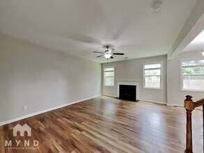 541 Lanier Ct in Hiram, GA - Building Photo - Building Photo