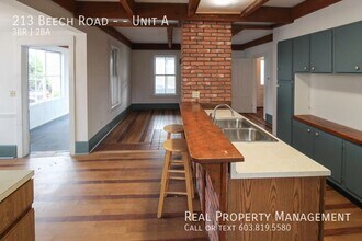 213 Beech Rd in Eliot, ME - Foto de edificio - Building Photo