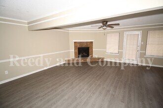 5875 Jardin Pl in Memphis, TN - Building Photo - Building Photo