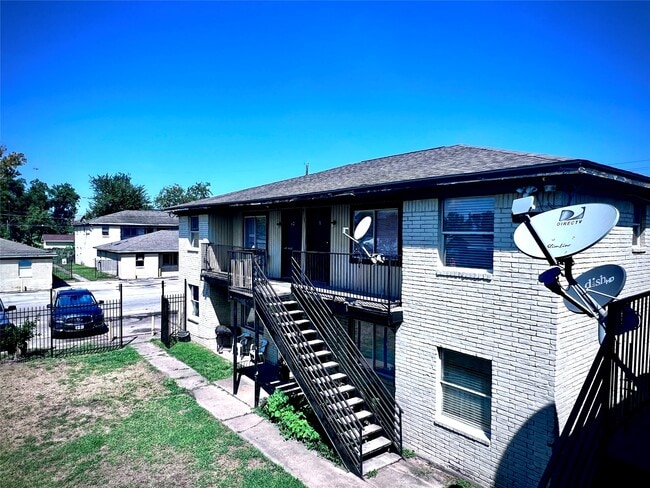 property at 6802 Sayers St