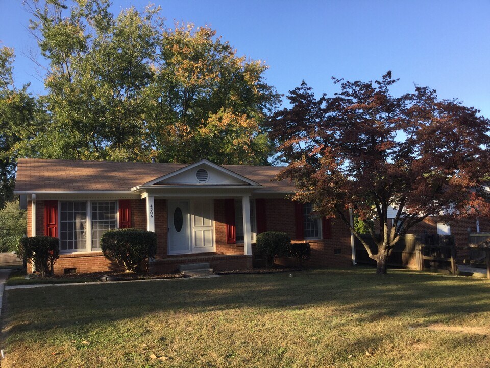 4206 Bramlet Pl in Greensboro, NC - Building Photo