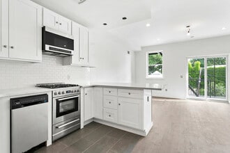 455 Prospect Ave, Unit 2 in Brooklyn, NY - Building Photo - Building Photo