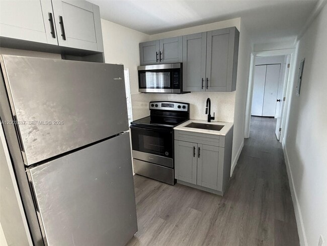 property at 638 SW 21st Ave