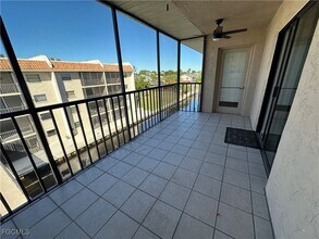 9395 Pennsylvania Ave in Bonita Springs, FL - Building Photo - Building Photo