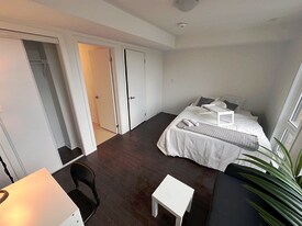 80 Green Gardens Blvd in Toronto, ON - Building Photo